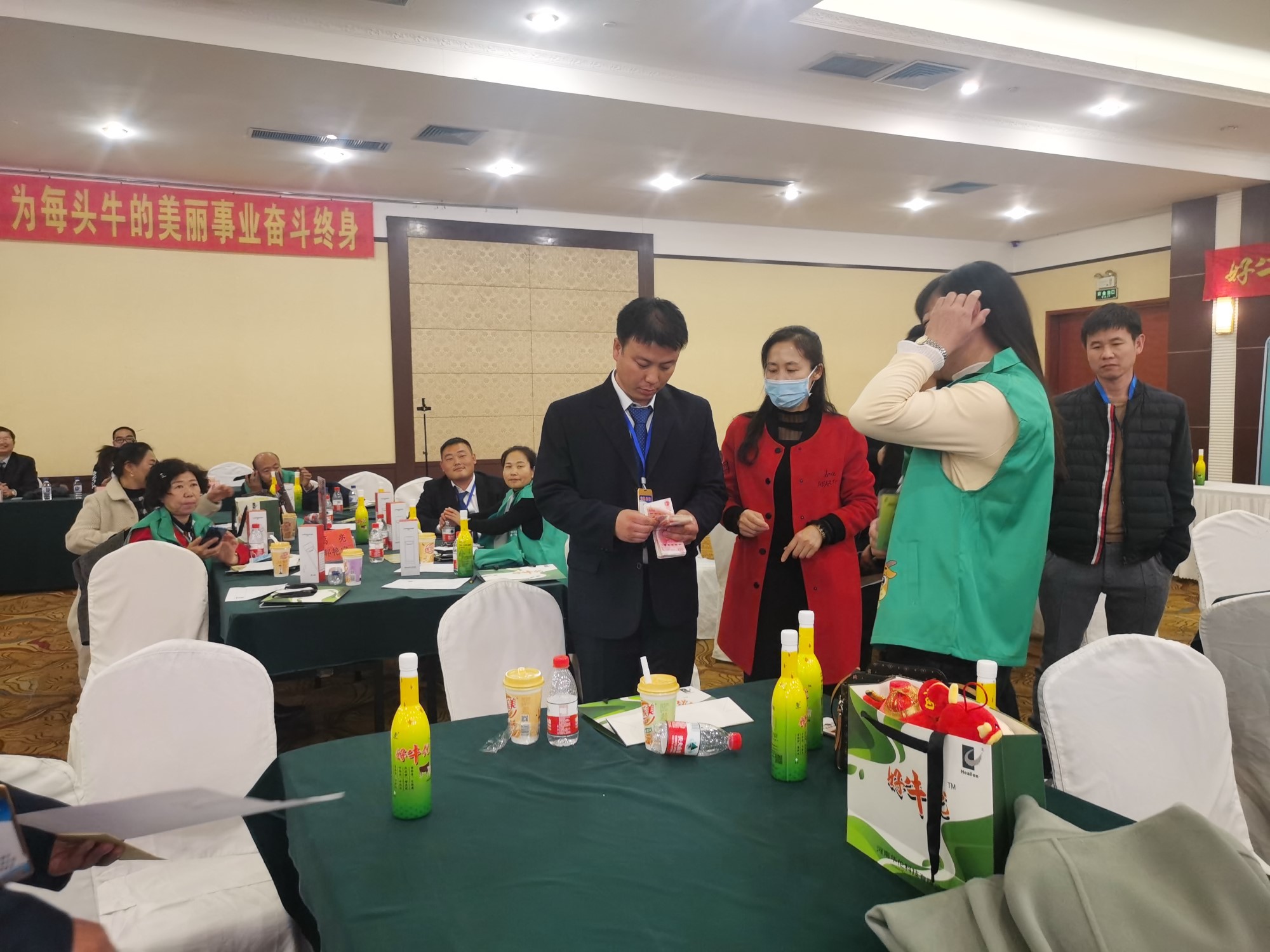 《燃爆流量 做區(qū)域“?！鄙獭返拈L春站